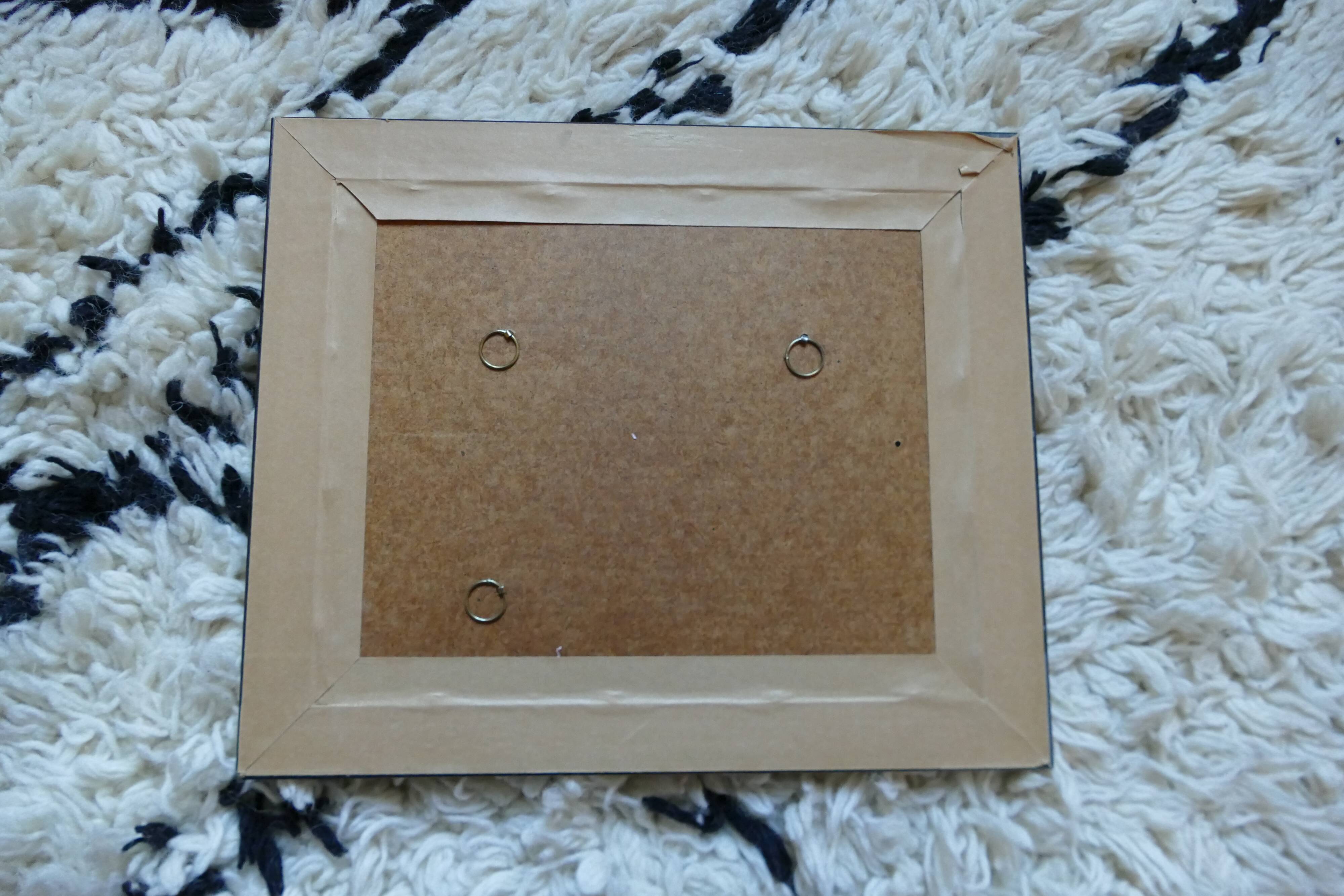 Miroir en bois avec motifs de fleur 31x36cm