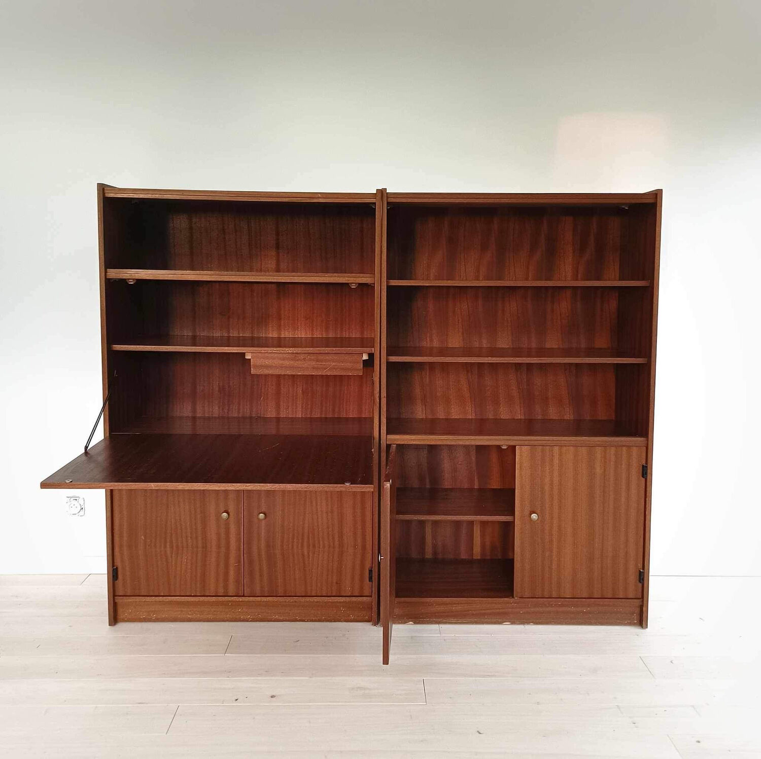 Library / secretary set