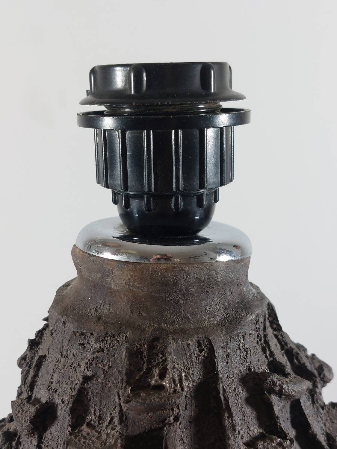 Brutalist ceramic lamp base, mid-20th century.