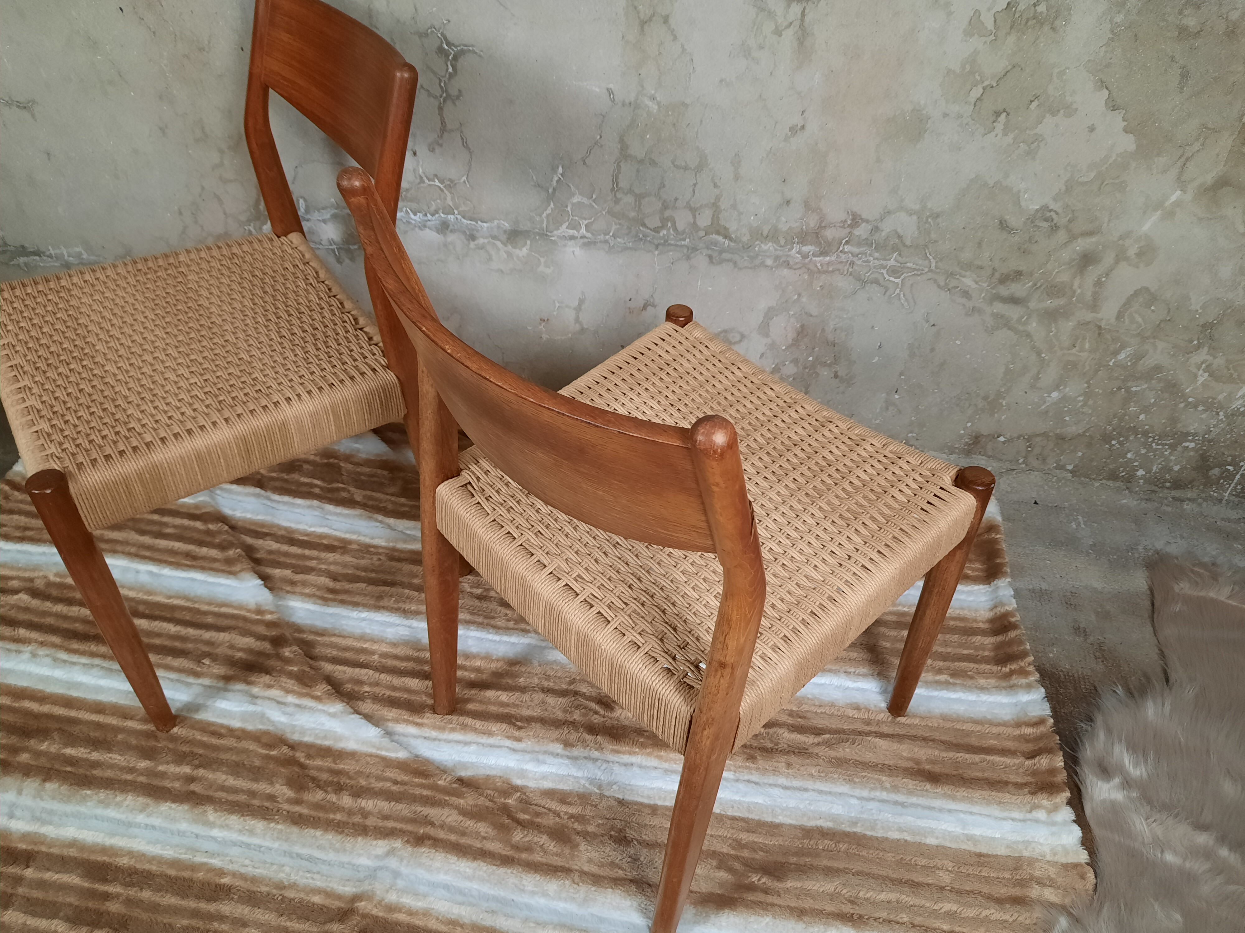 Oak dining chair