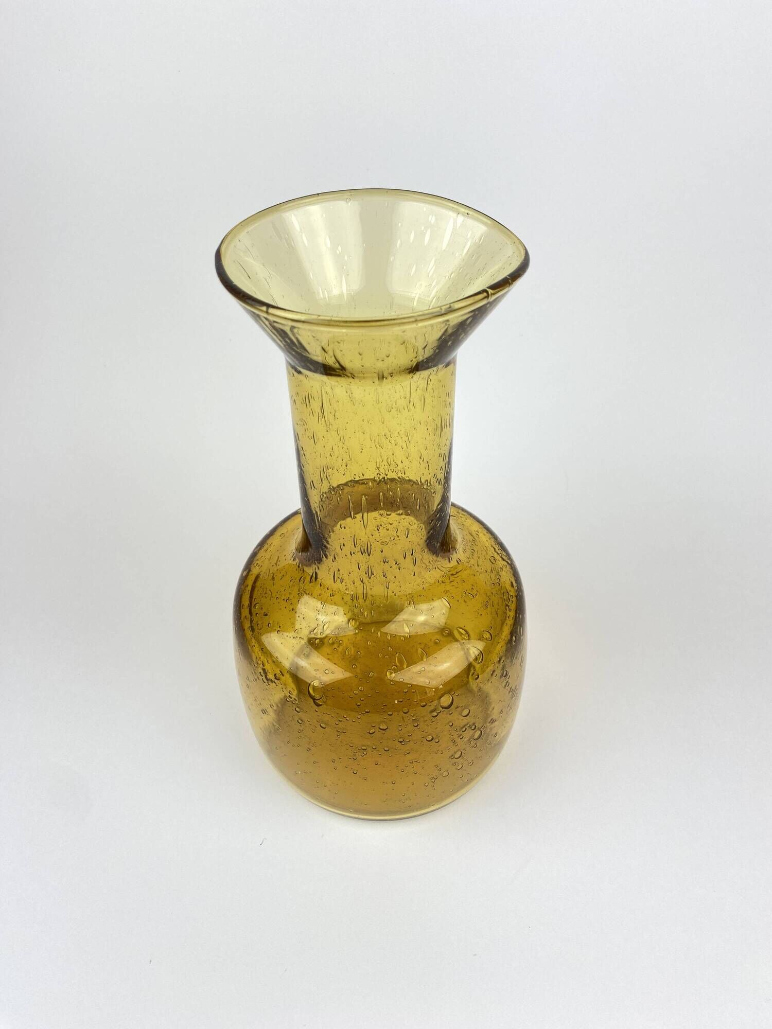 Ancien Vase Carafe Verre Soufflé Bullé Ambré Jaune
