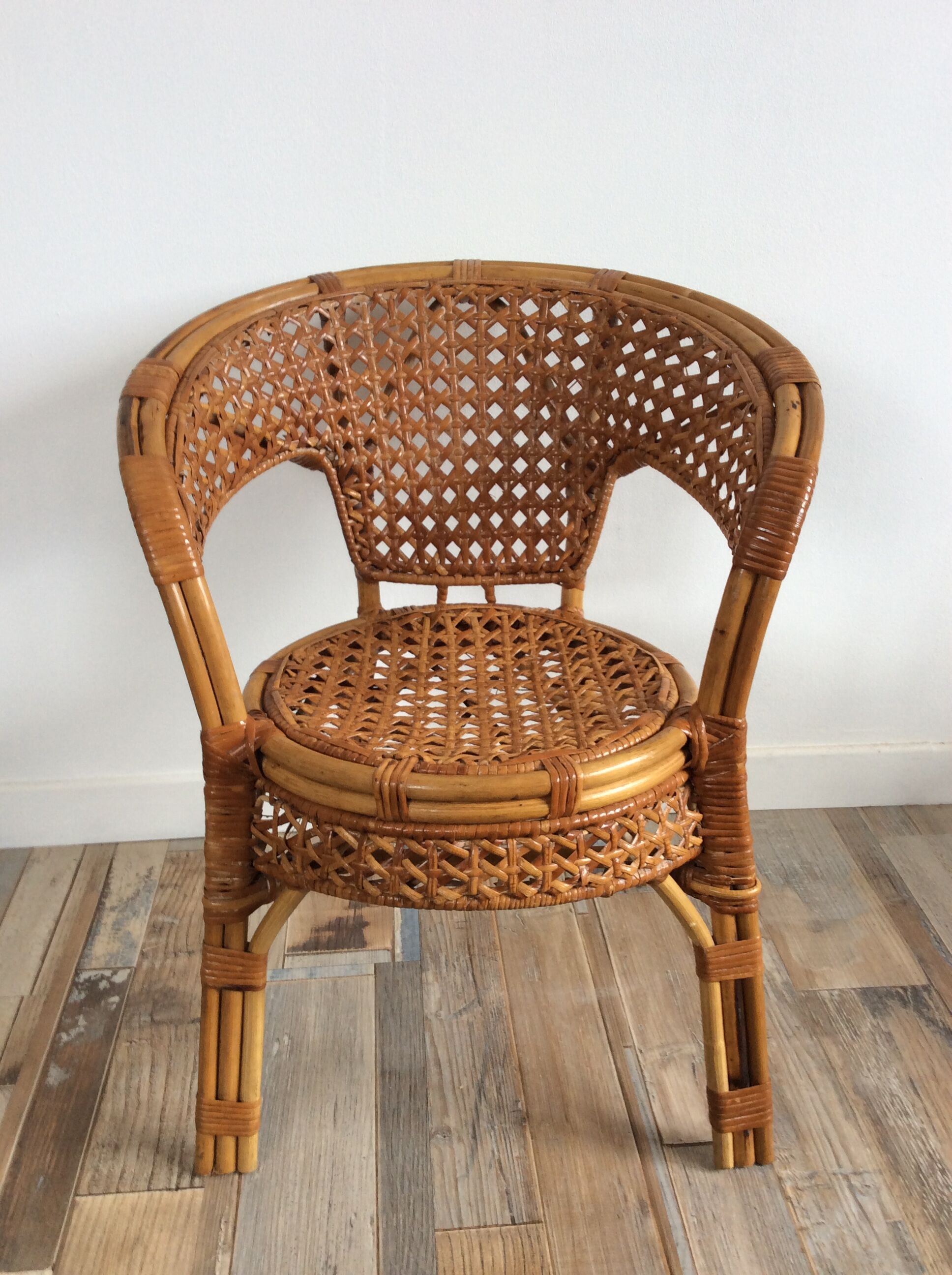 Fauteuil enfant vintage en rotin et cannage osier