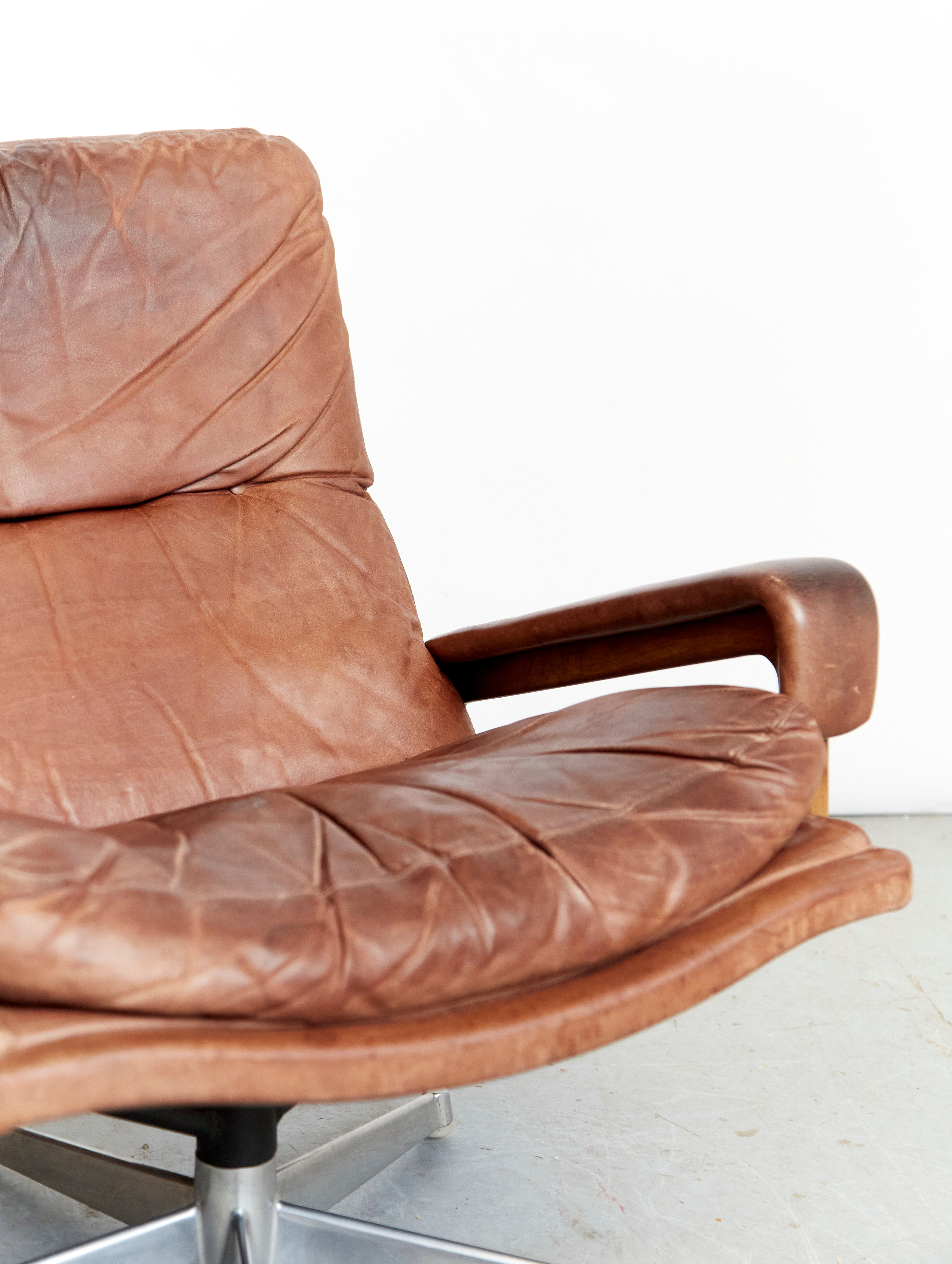 Vintage King Chair by André Vandenbeuck for Strässle