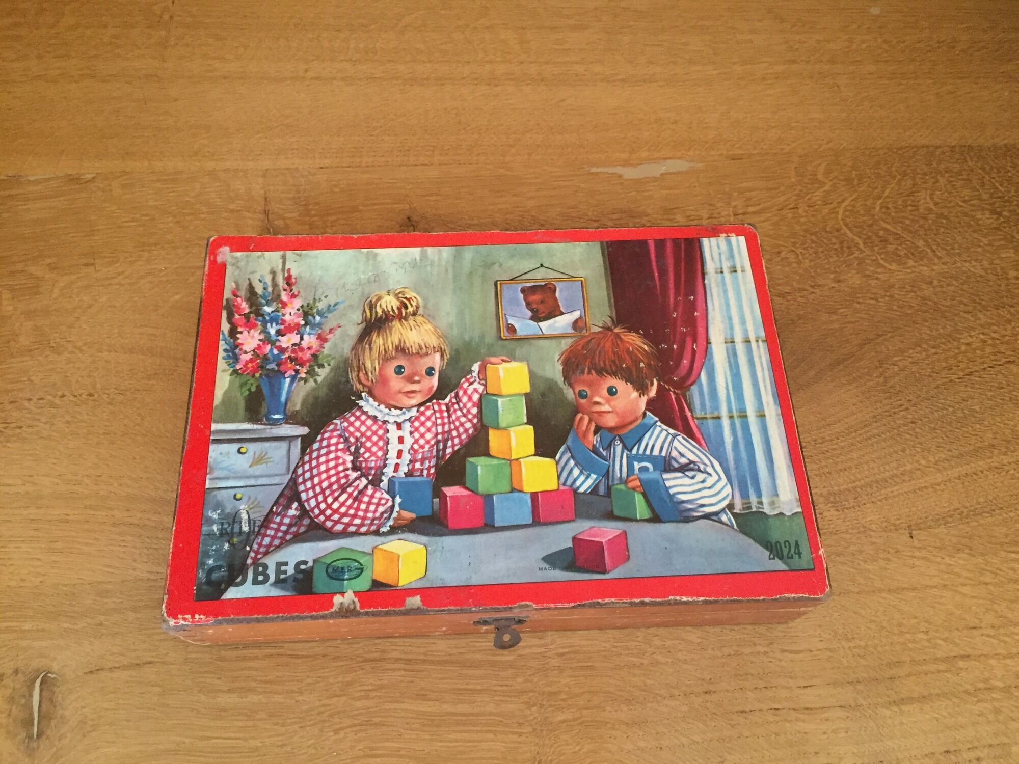 Old set of wooden cubes Good night the little ones