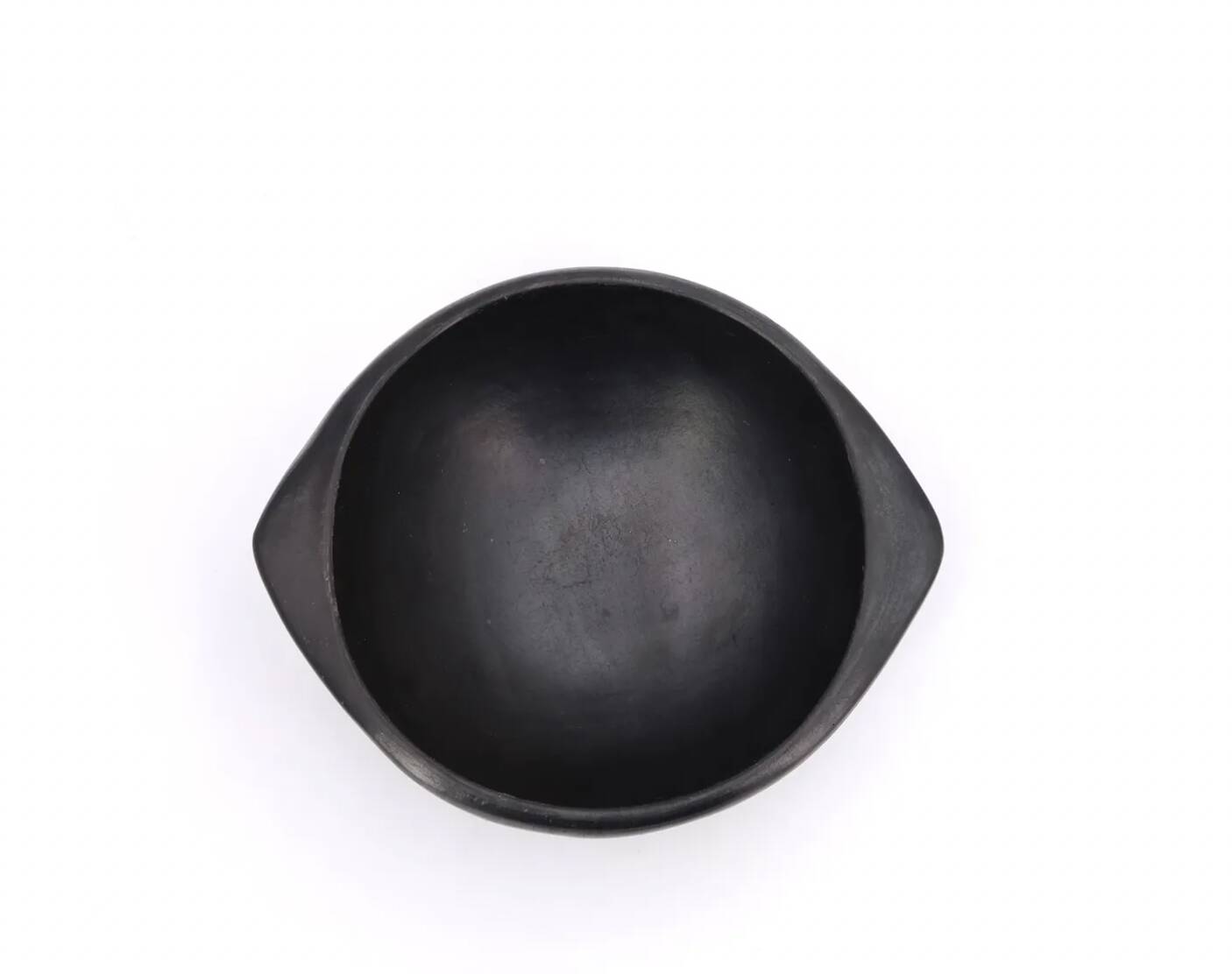 Colombian wobbly bowl in black ceramic, 1970s.