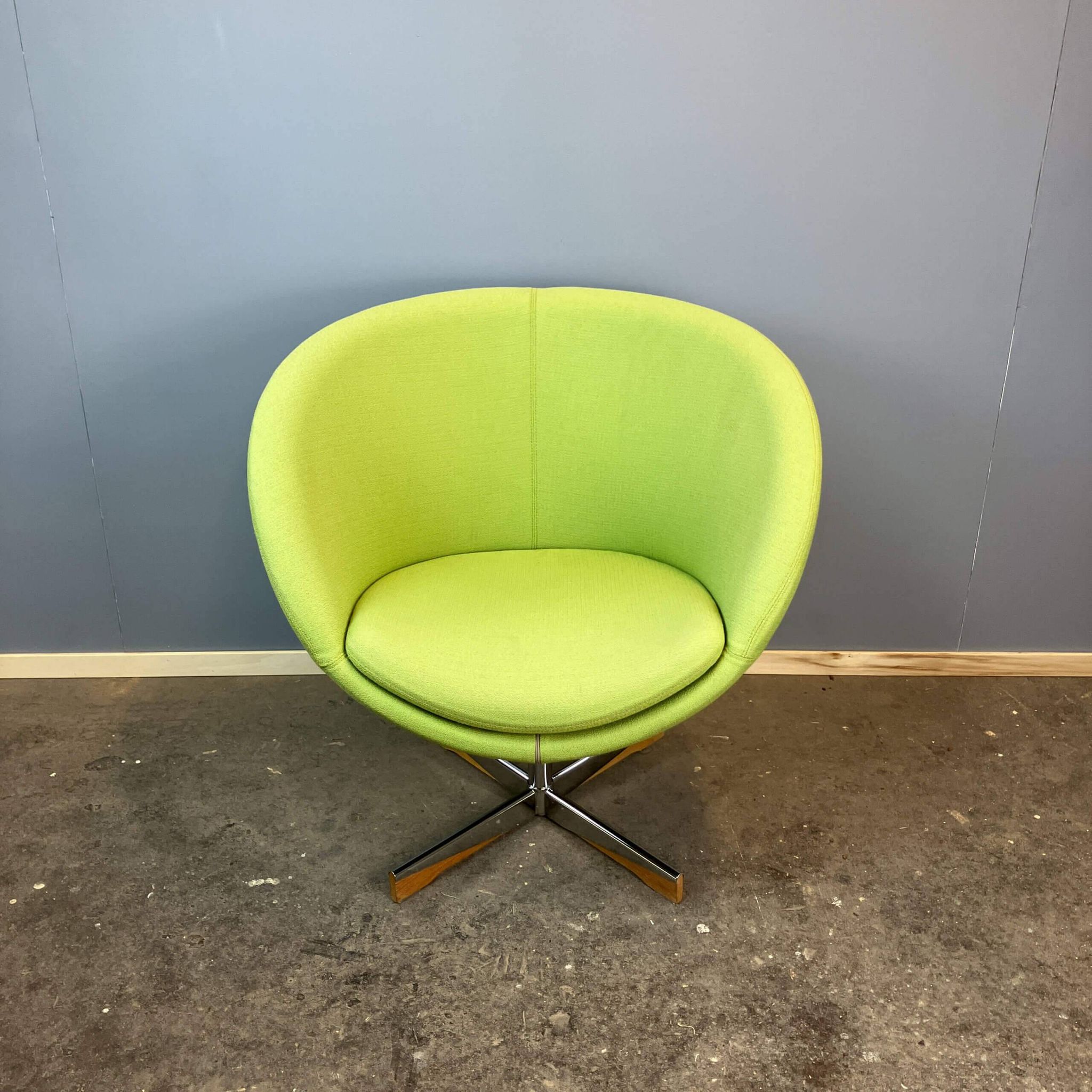 Lounge chair "Planet" by Stokke, chrome and lime green fabric cover, mid-century