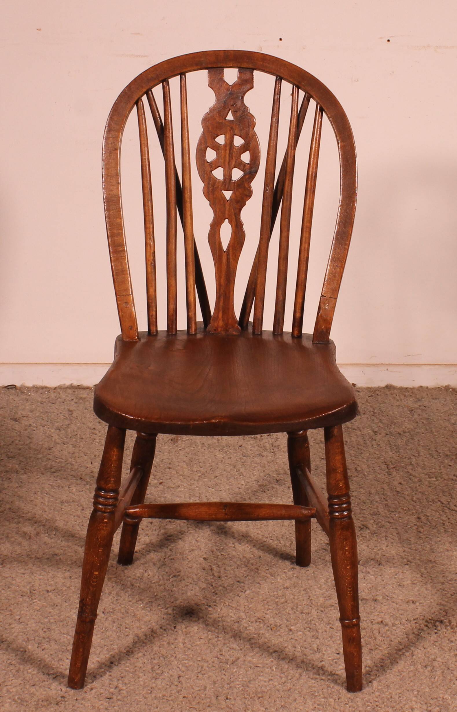 Set Of 10 19th Century Windsor Wheelback Chairs