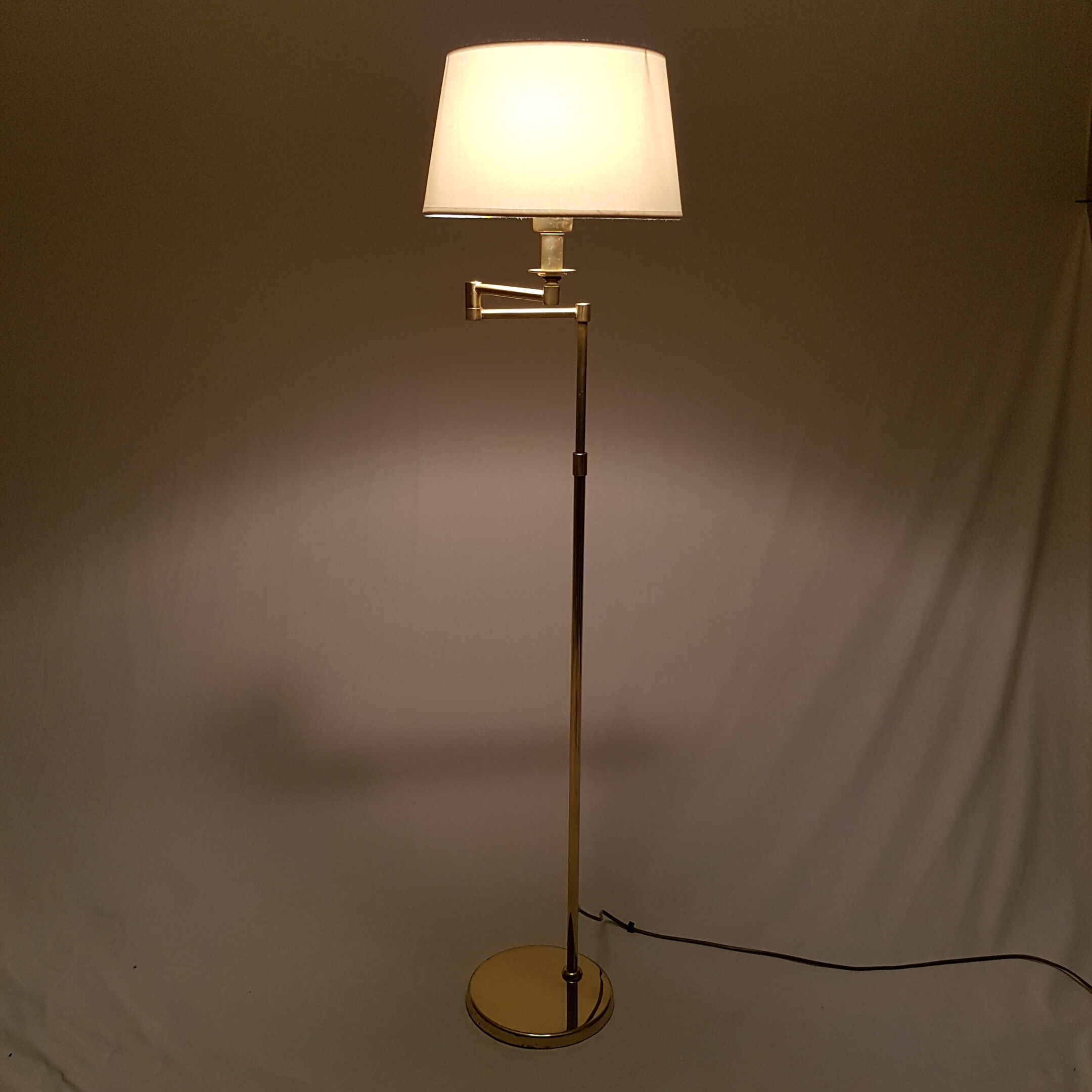 Articulated floor lamp light vintage brass gold Deknudt