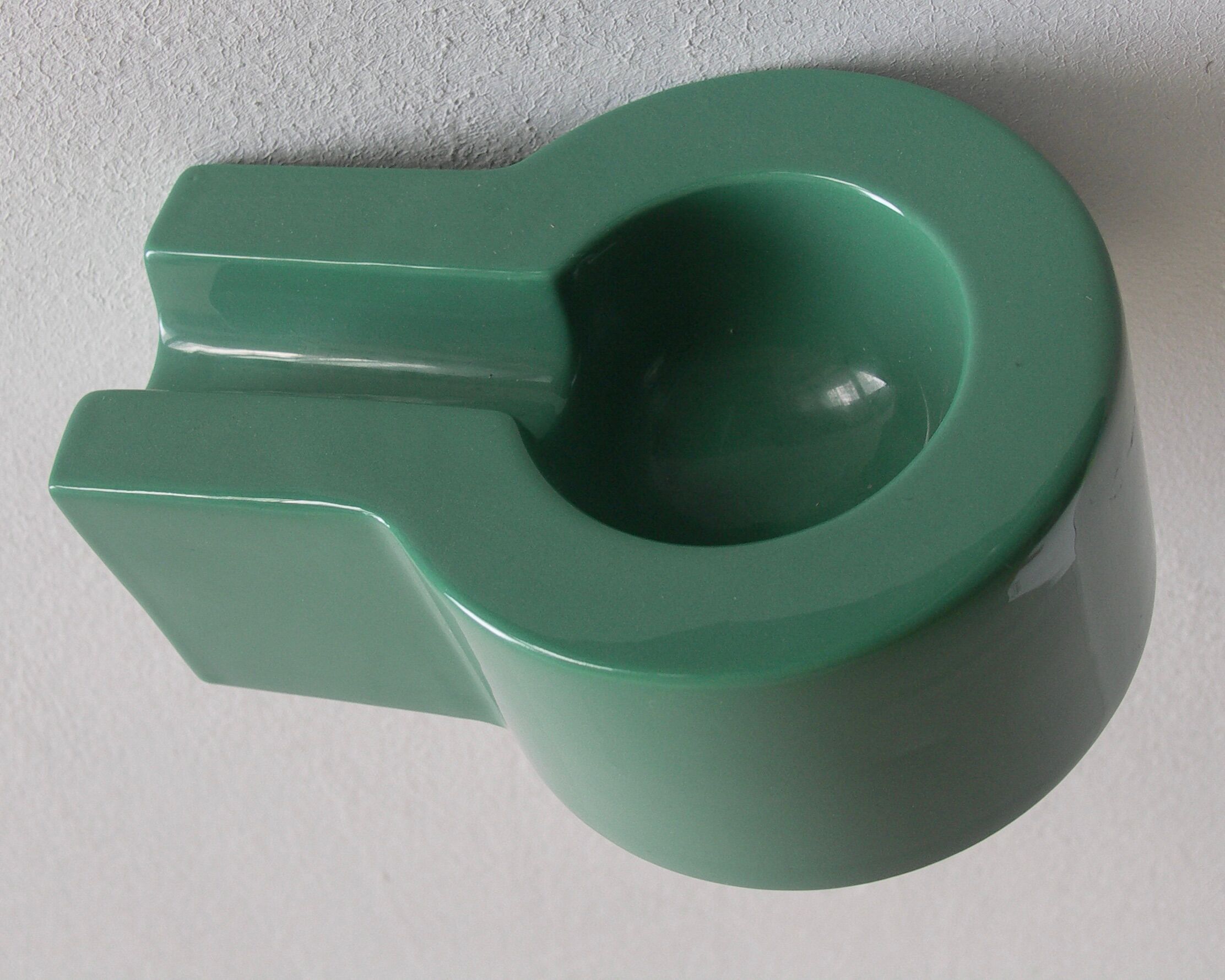 Yantra ashtray, Ettore Sottsass 2001