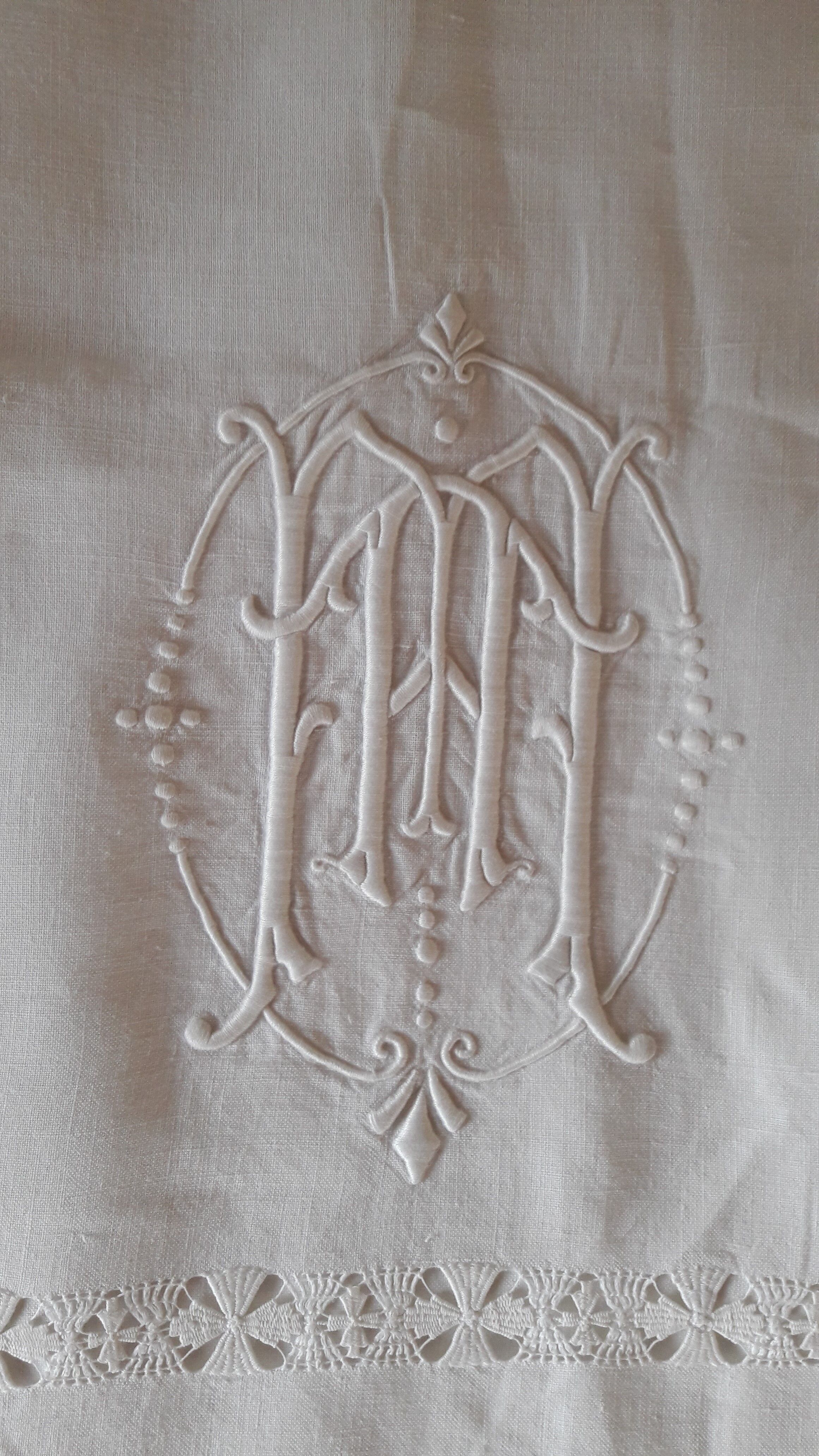 Former bride and groom's sheet in white linen monogram MN