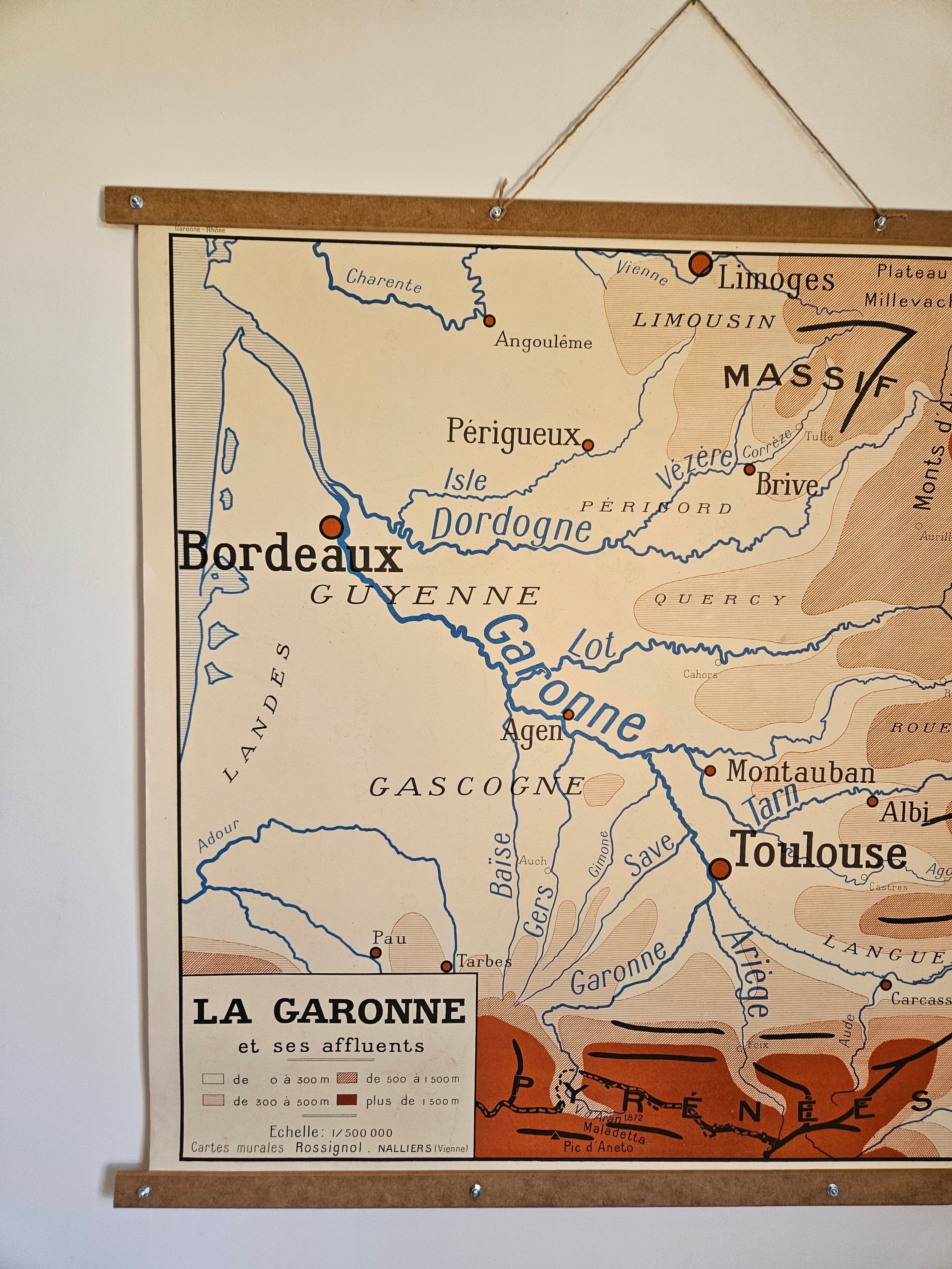 School map of ancient geography 1960 map of France the Garonne le Rhône