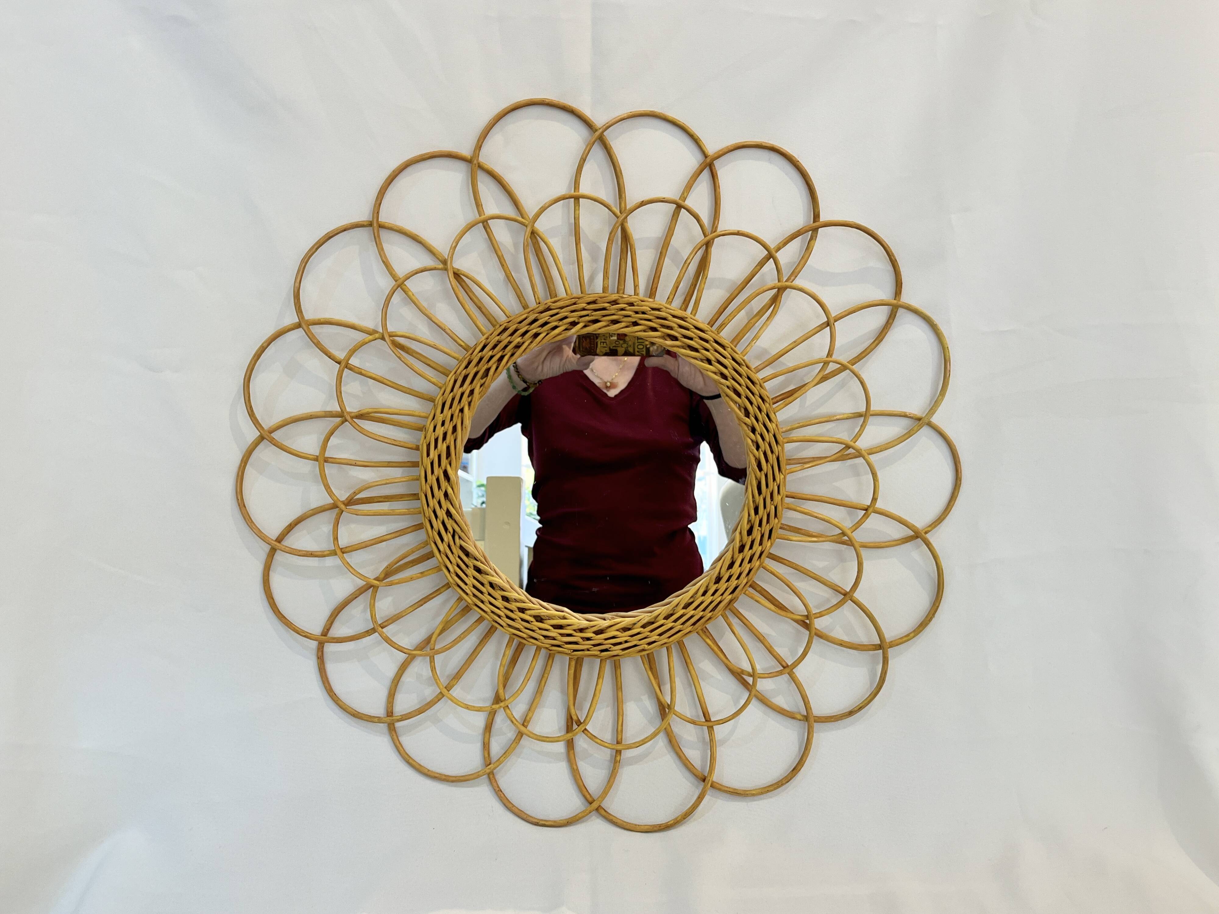 Round mirror flower sun in rattan wicker wood vintage 1960 1970 55 cm folk
