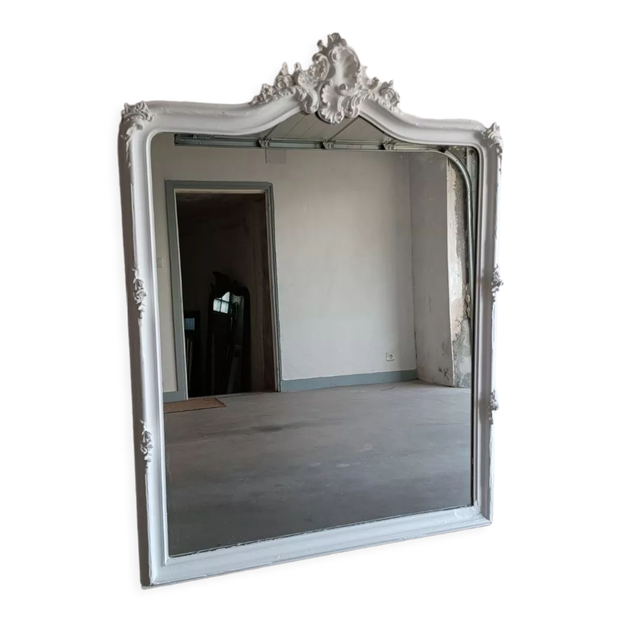 Antique mirror with pediment 158x118 cm