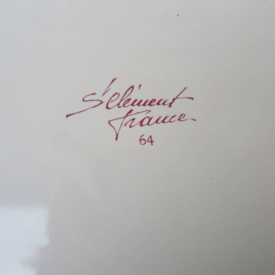 Old St Clément plate 64: rooster on basket
