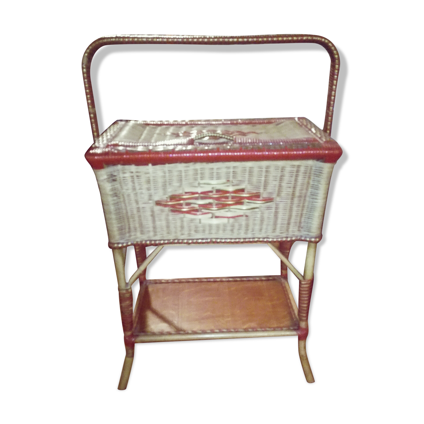 Rattan sewing bakset