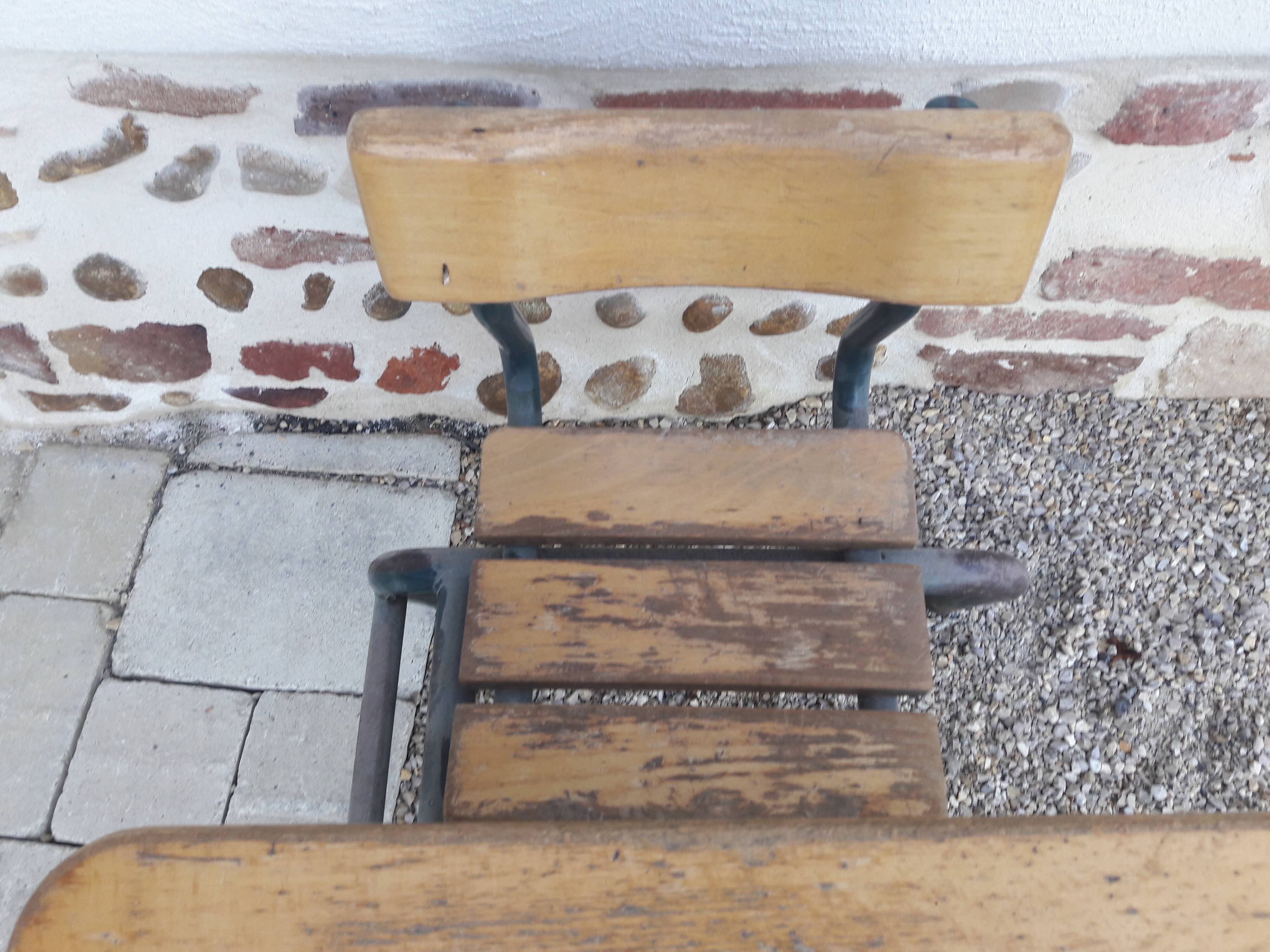 School desk with chair