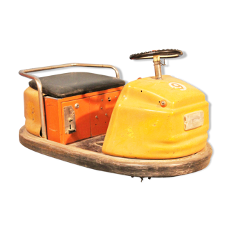 Auto tamponneuse, 1970