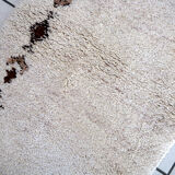 Moroccan vintage carpet Berber handmade 69cm x 137cm 1970s
