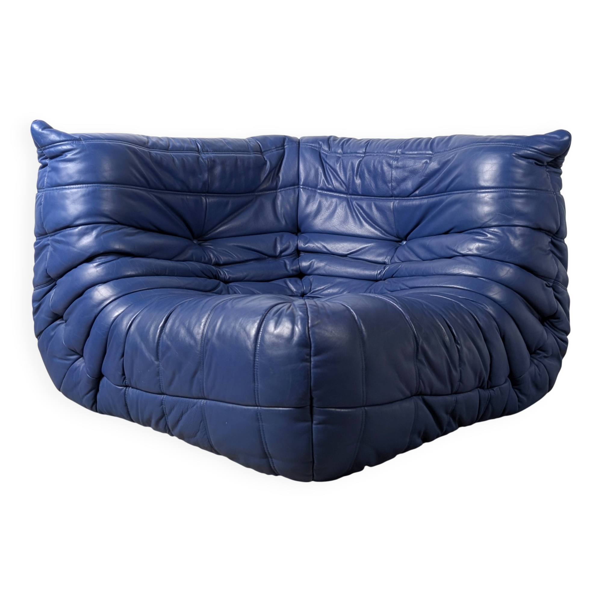 Canapé d'angle Michel Ducaroy Ligne Roset en cuir bleu Togo, France, années 1980