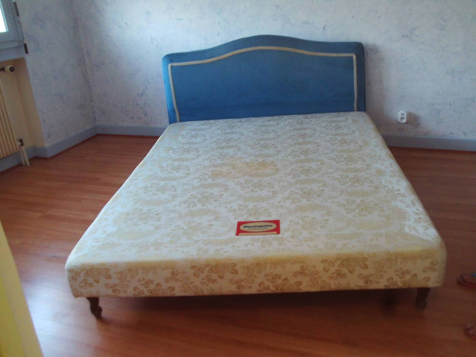 Upholstered bed for 2 people