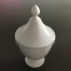 Pot urne en porcelaine