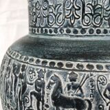 Vase decorated with friezes of ancient inspiration.