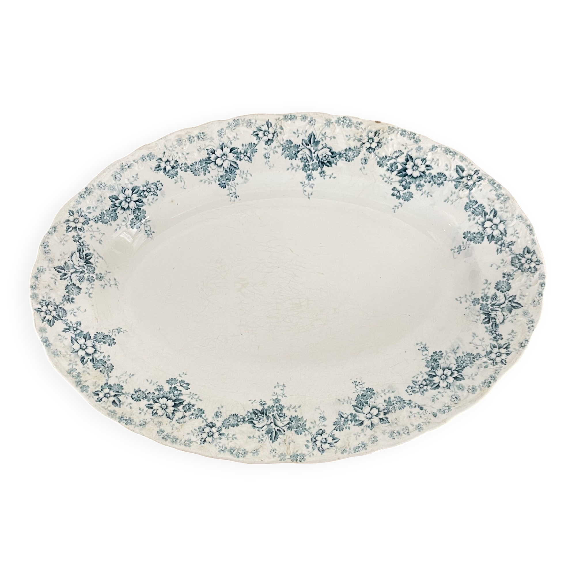 32 cm oval dish in Maastricht earthenware, Clara model
