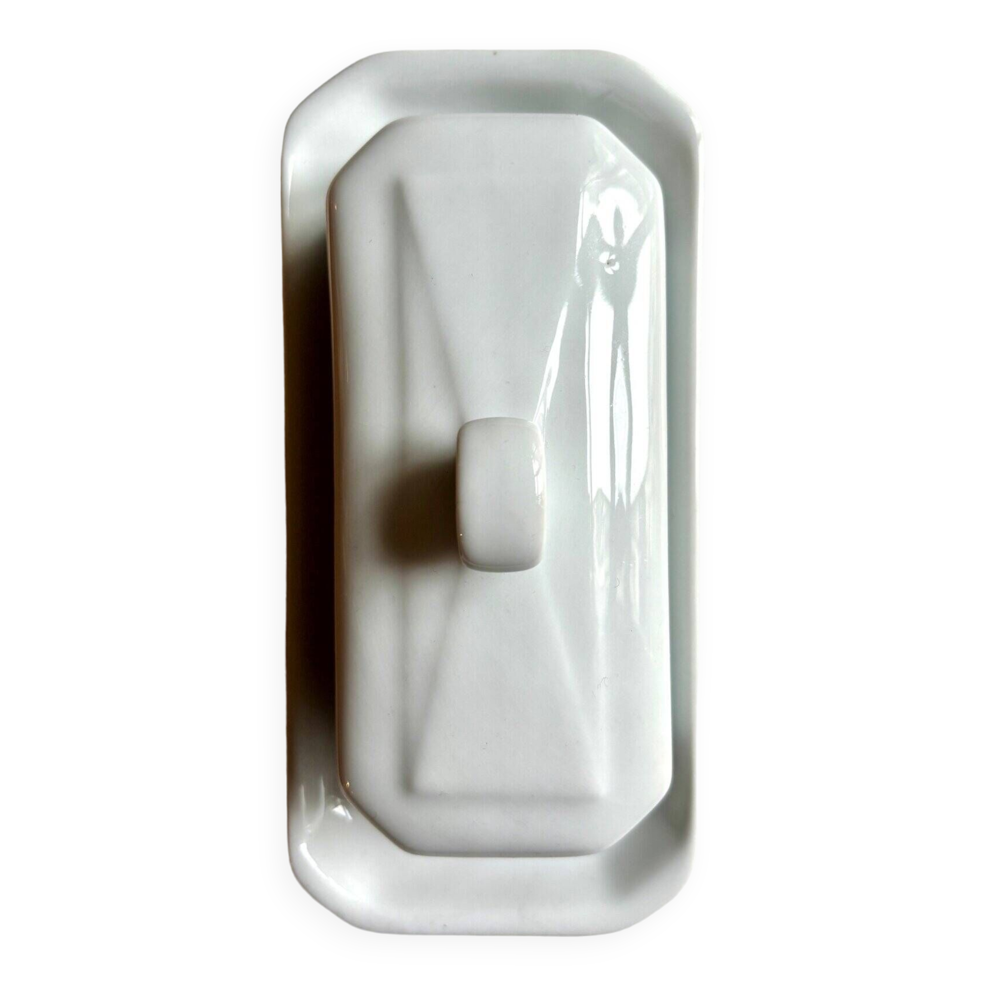 Pillivuyt butter dish in white porcelain