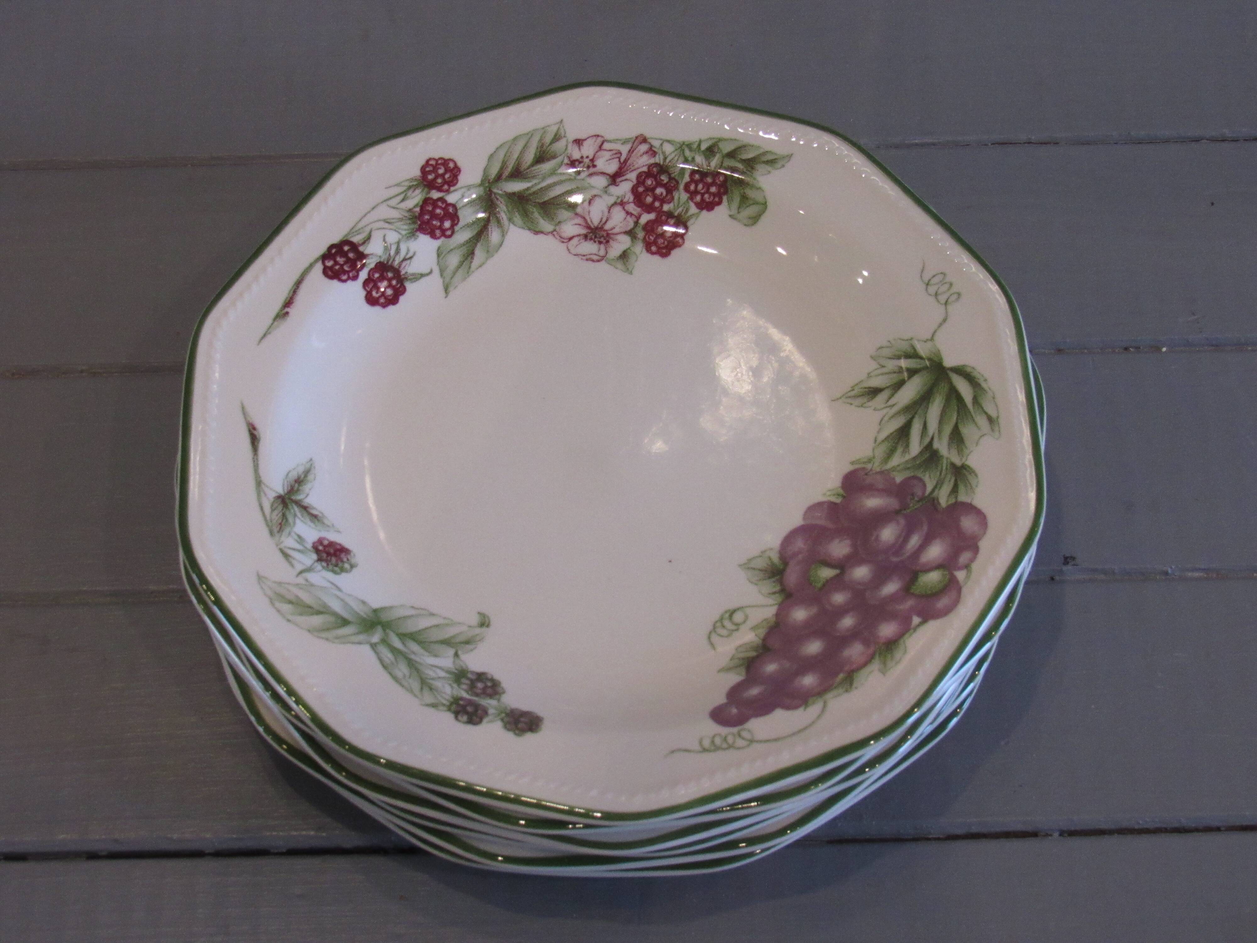 Set of 6 dessert plates Churchill the Chartwell collection