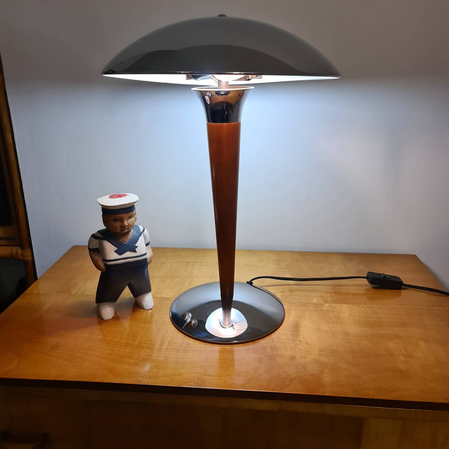 Vintage liner lamp, chrome and wood