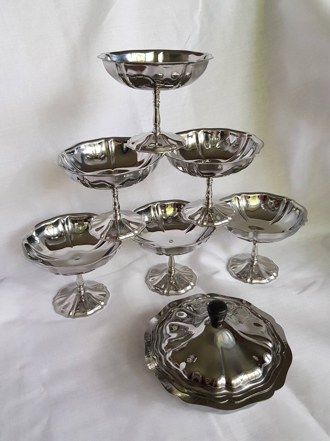 Coffret de 6 coupes à glace Guy Degrenne en inox avec bol assorti