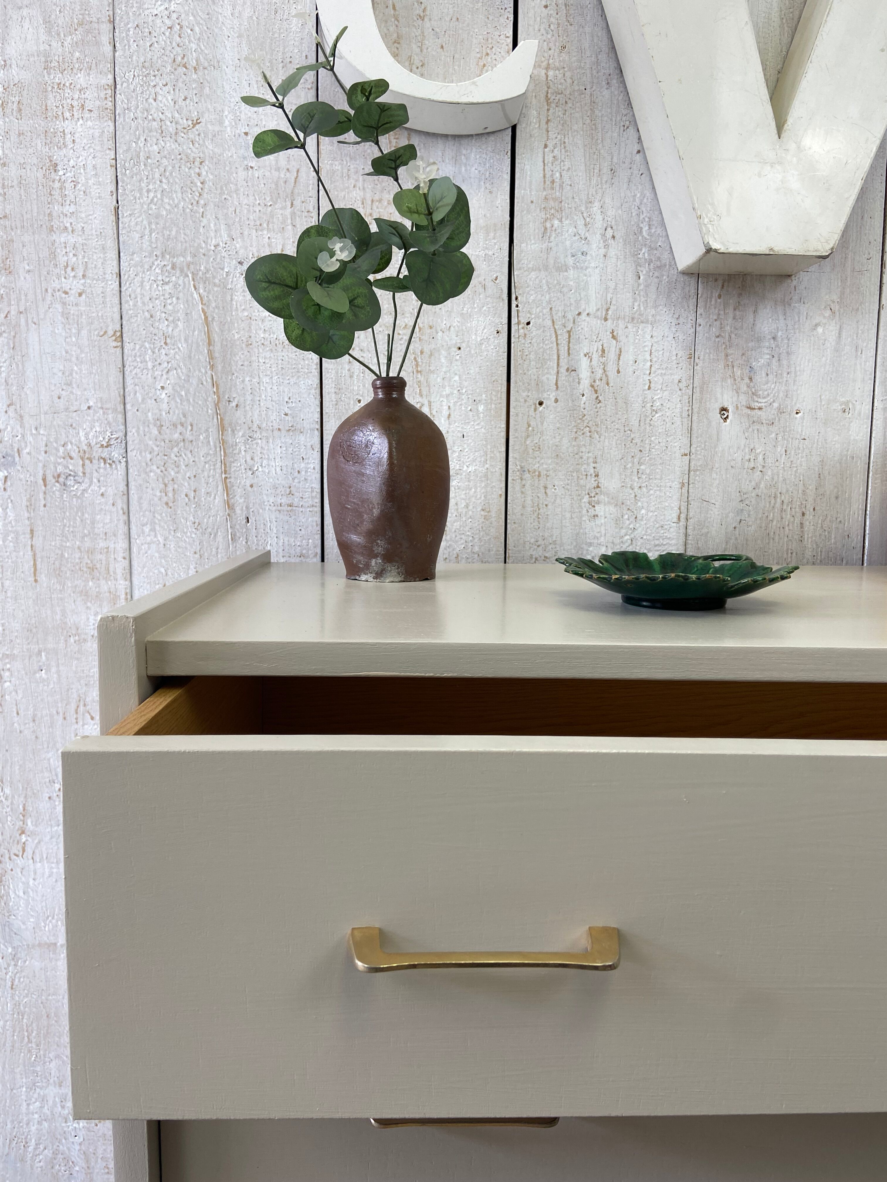 Vintage chest of drawers