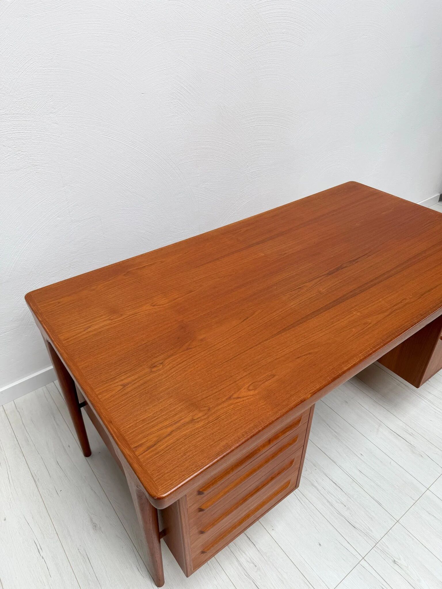 1960s Danish design teak executive writing desk by Ib Kofod-Larsen