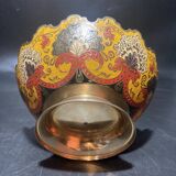 Empty pocket in gold metal