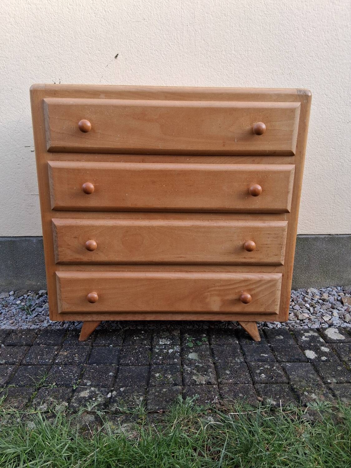 Vintage chest of drawers