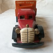 Camion en bois