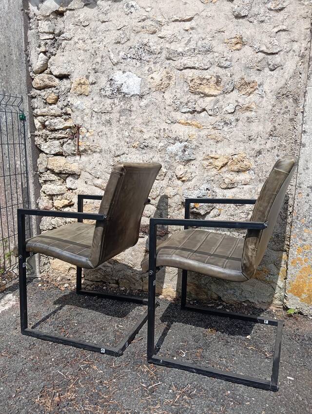 Set of 4 "Cantilever" chairs