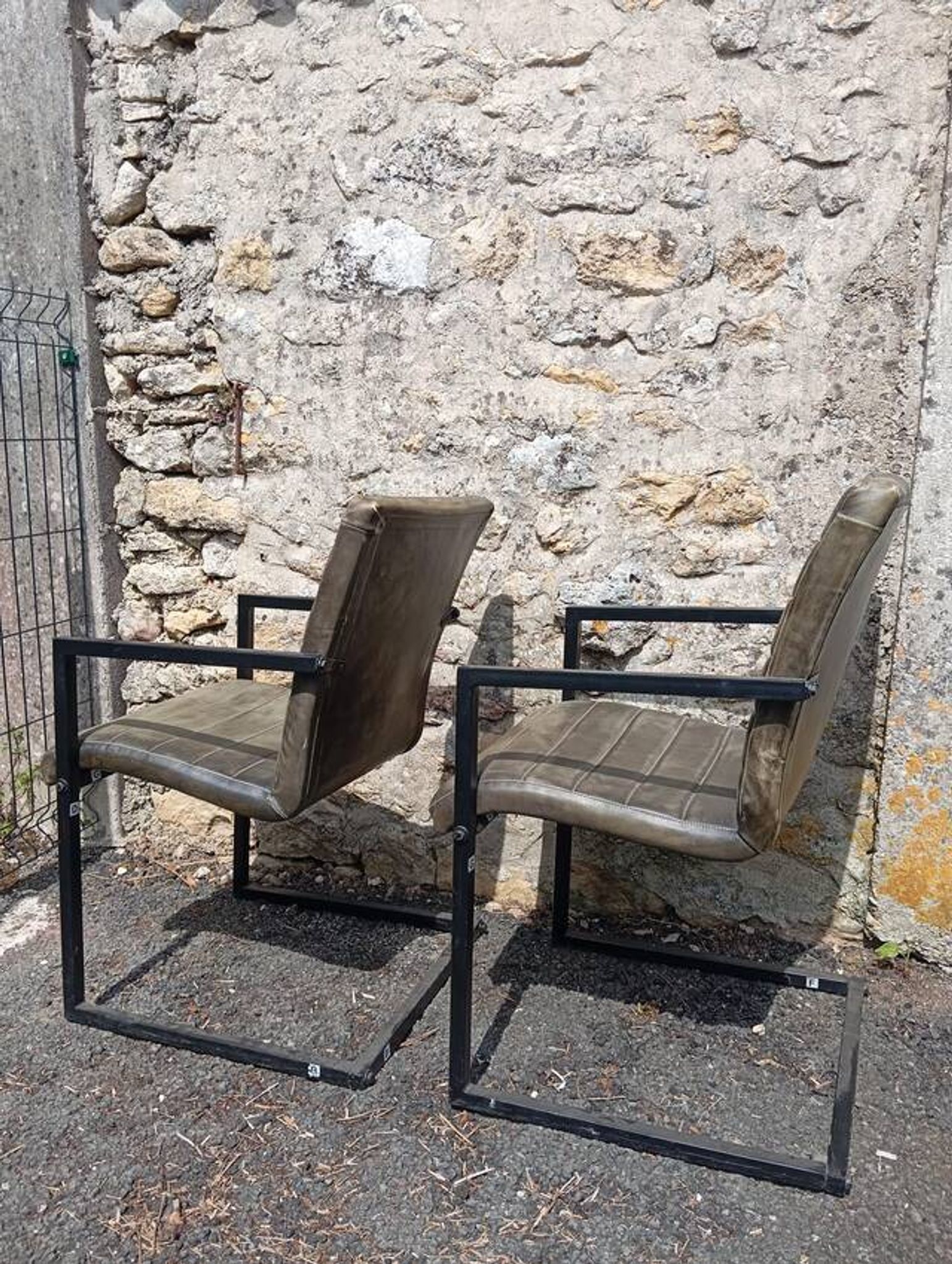Set of 4 "Cantilever" chairs