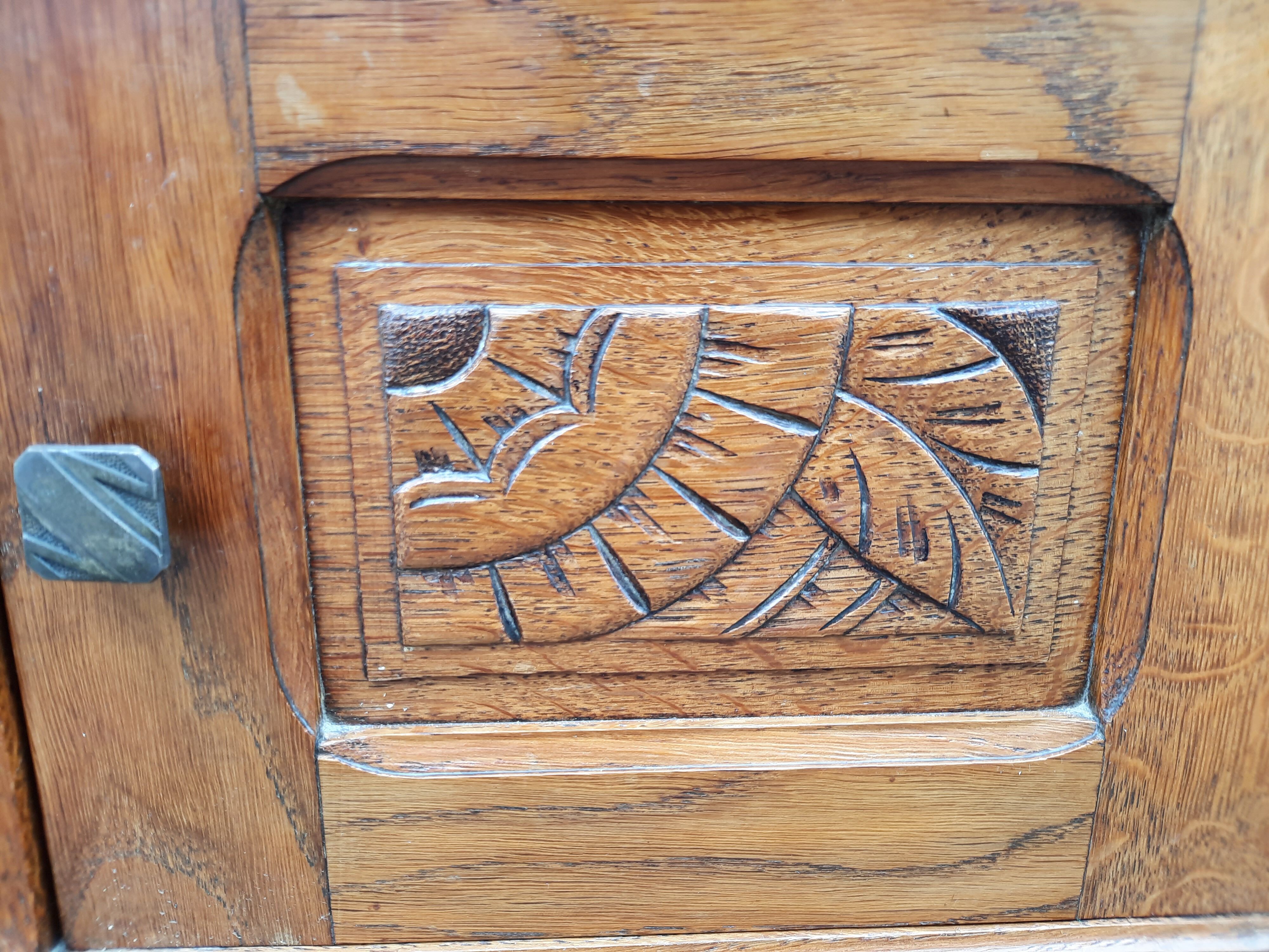 Table de chevet art deco