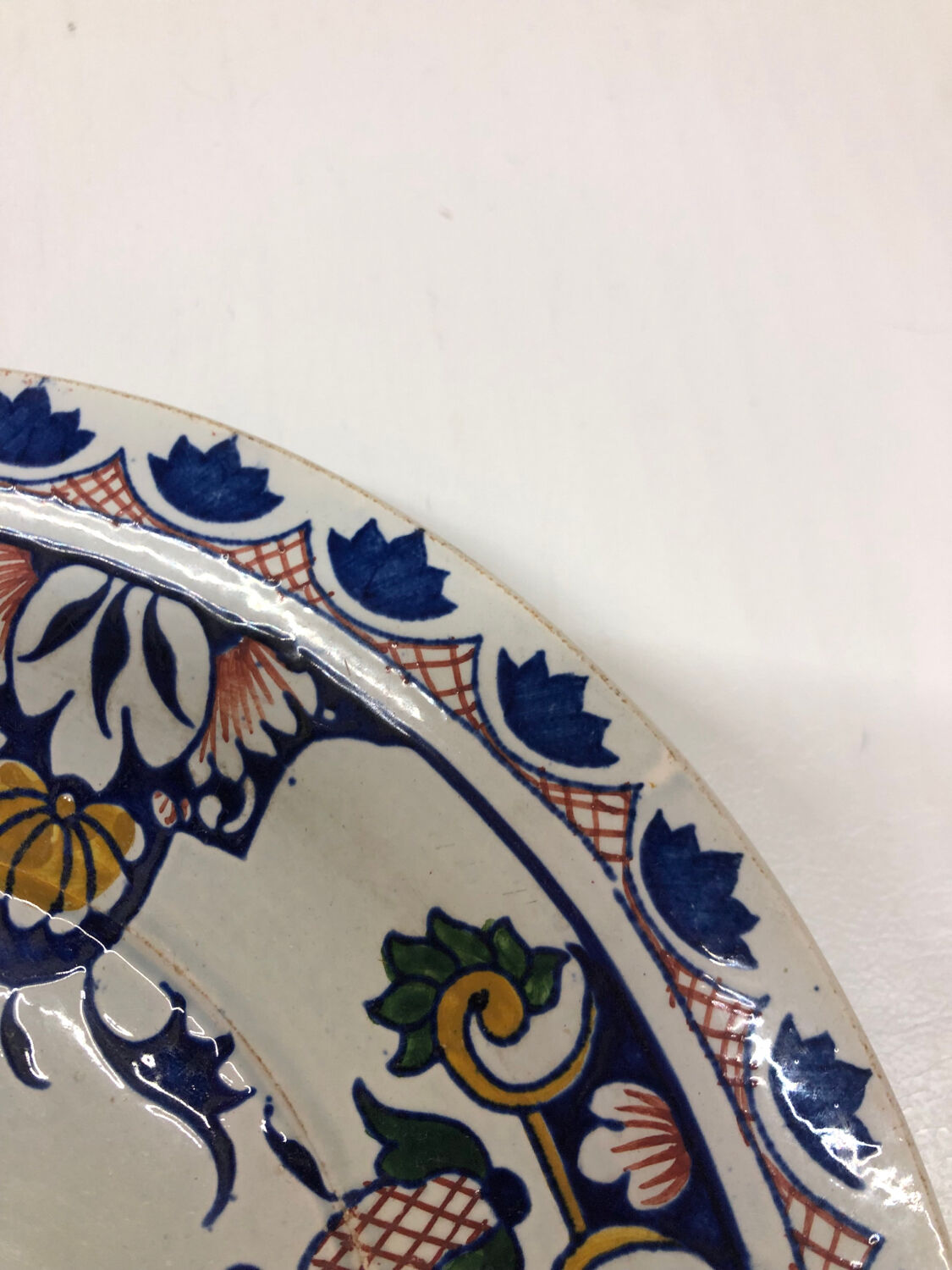 Gien earthenware plate, late 19th century