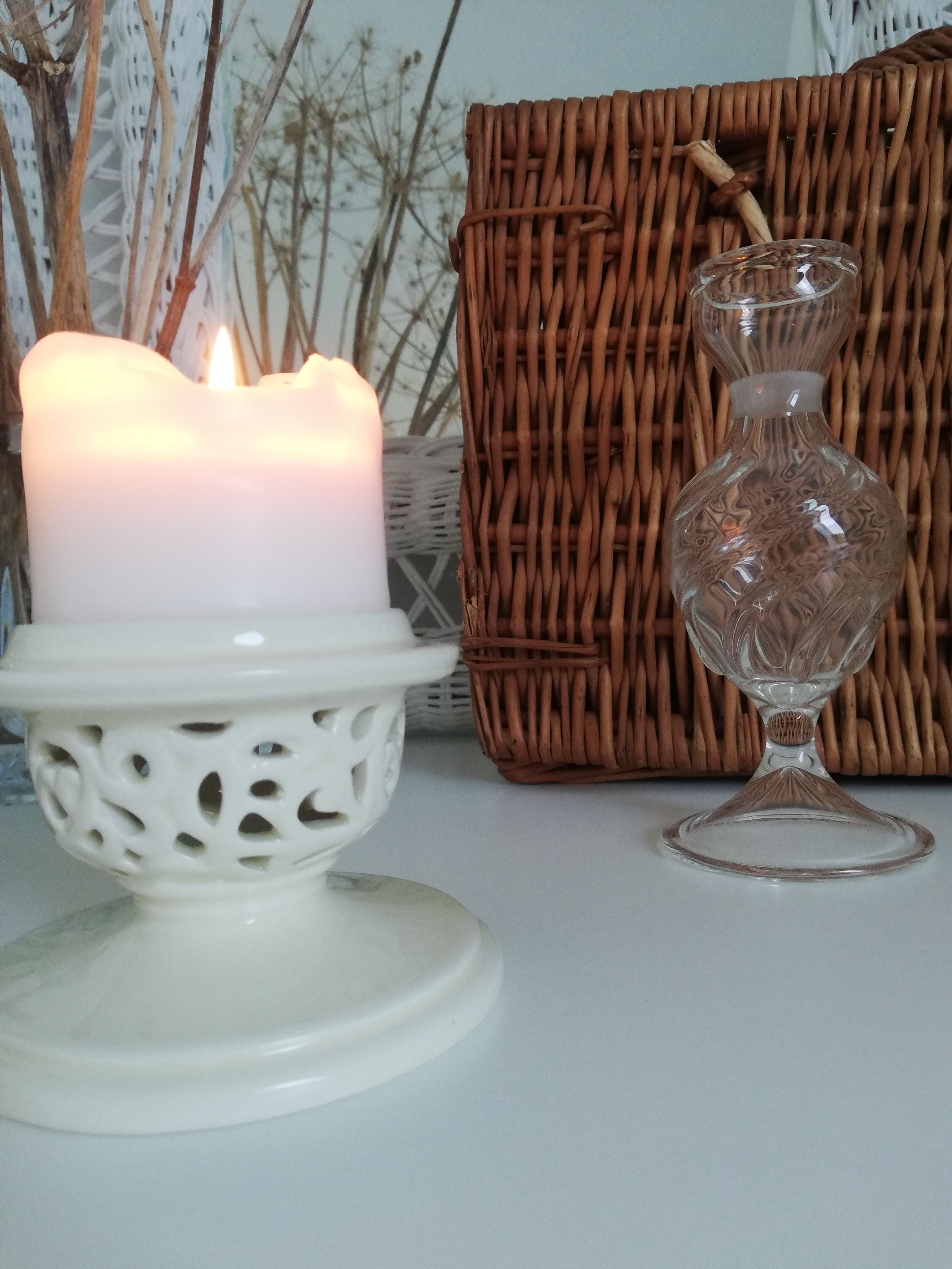 Ceramic candle holder