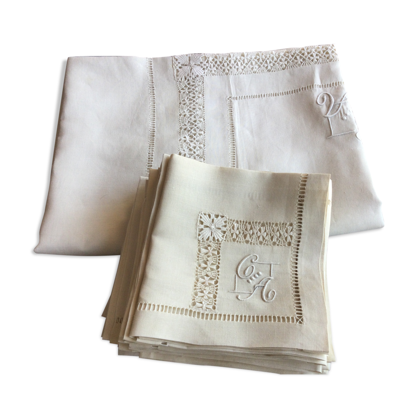 Old rectangular white-ecru tablecloth + its 12 matching towels