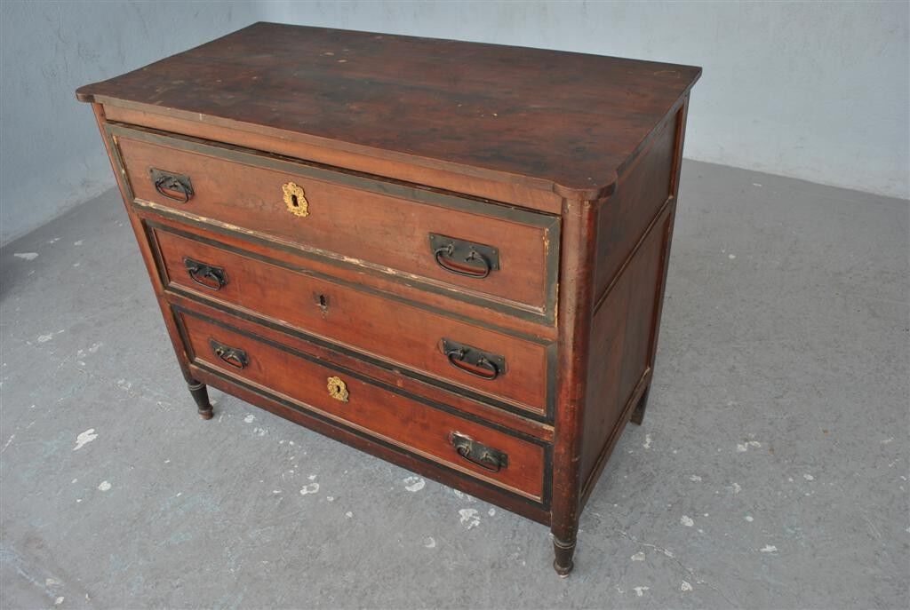 Dresser of epoch Louis XVI Walnut