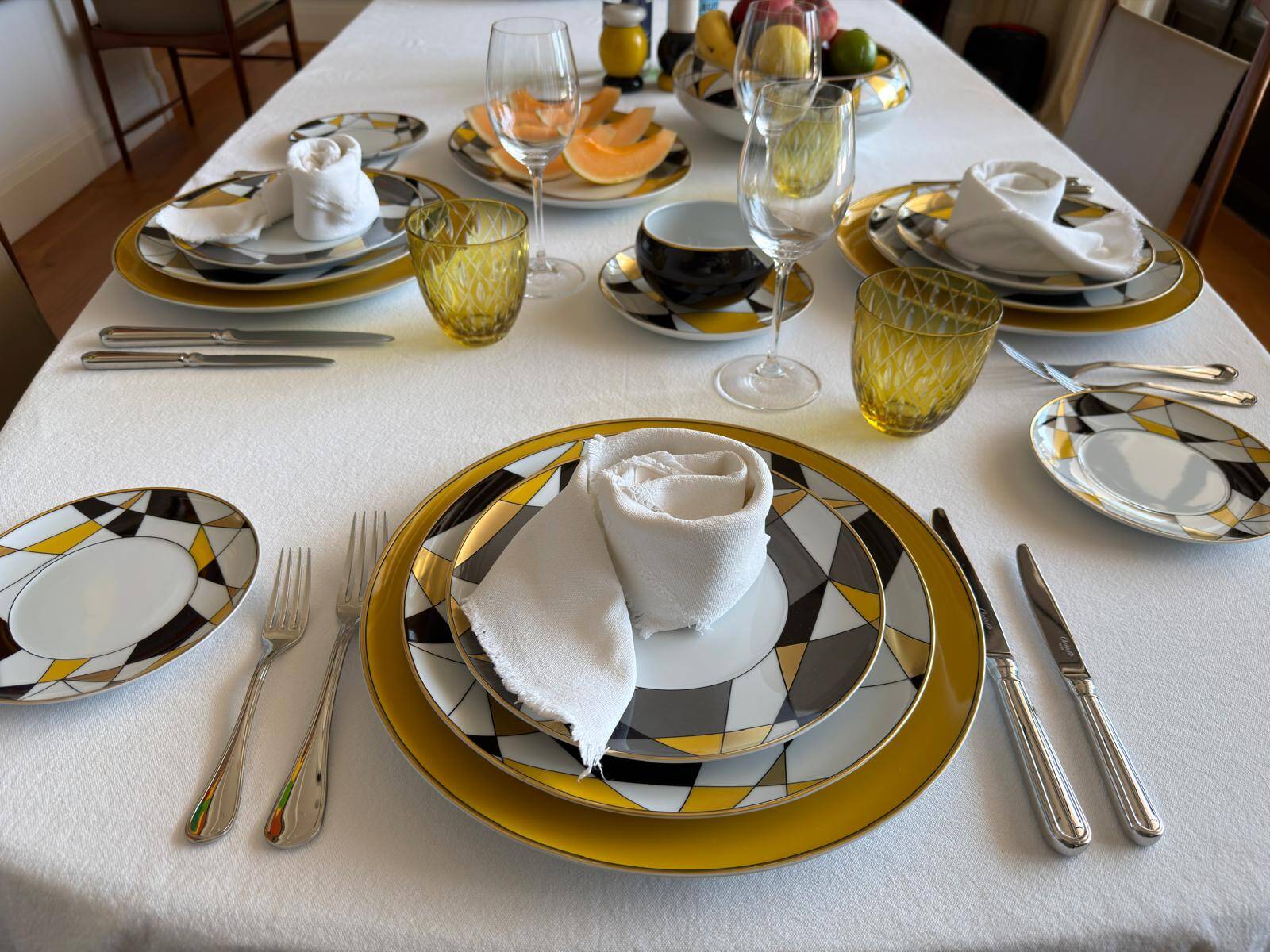 "Arlequim" porcelain dinnerware from Vista Alegre - Complete set
