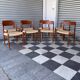 Série de 8 chaises Møller 75