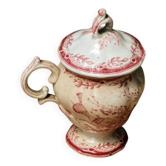 Sarreguemines earthenware mustard pot, Watteau model