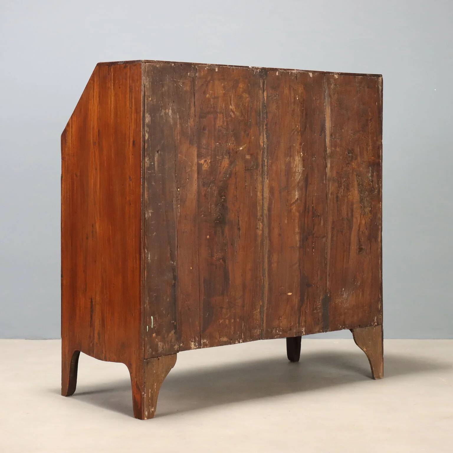 Antique drop-leaf cabinet in walnut with maple inlays, Italy, mid-18th century.