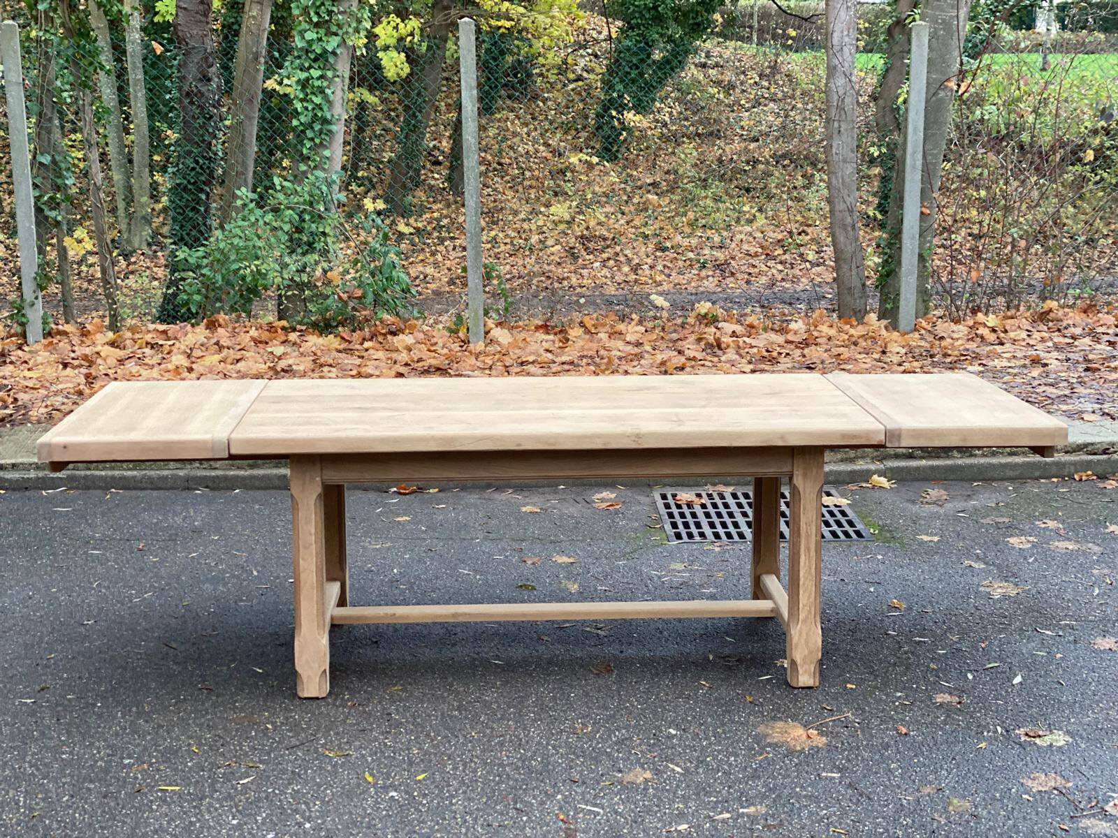 Extendable farmhouse dining table restored in solid oak, 19th century, 180-280cm
