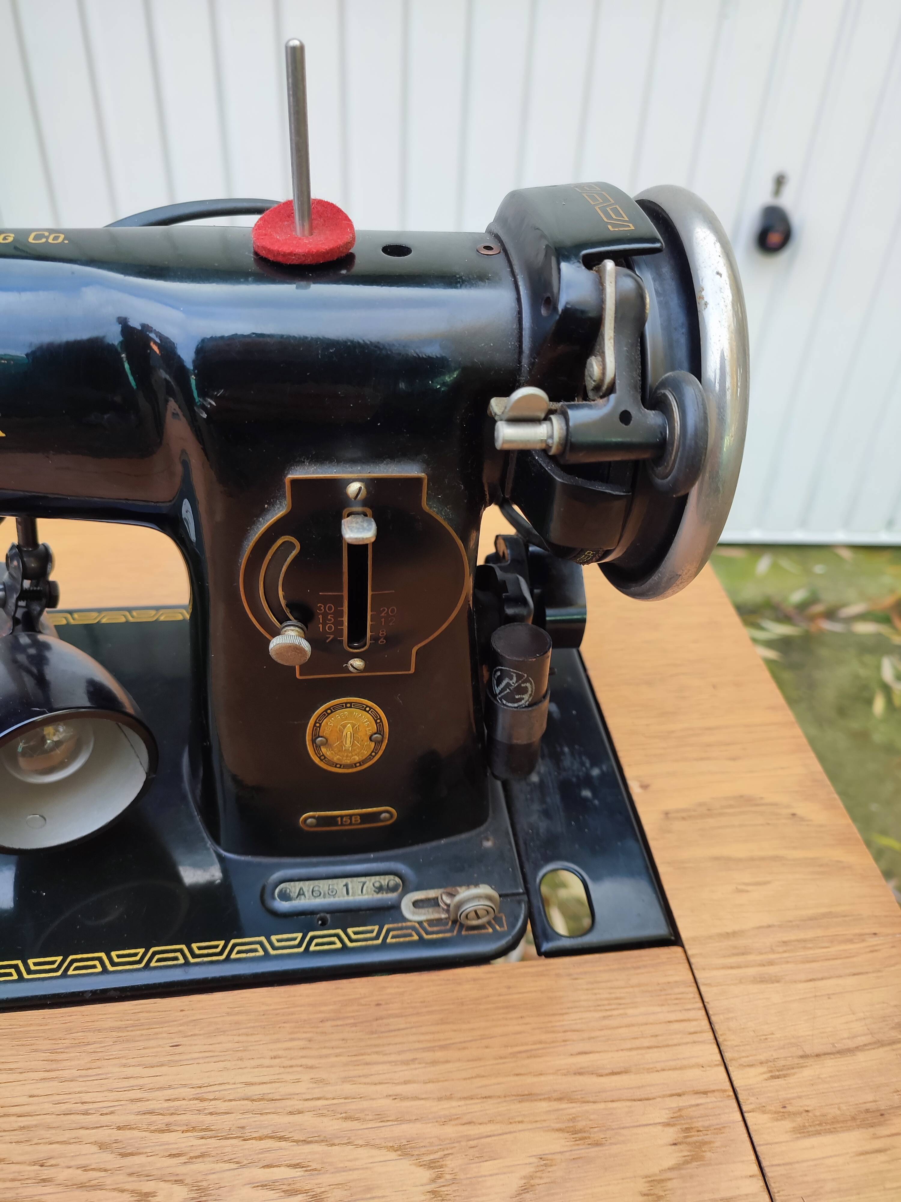 Sewing desk foot compass machine singer