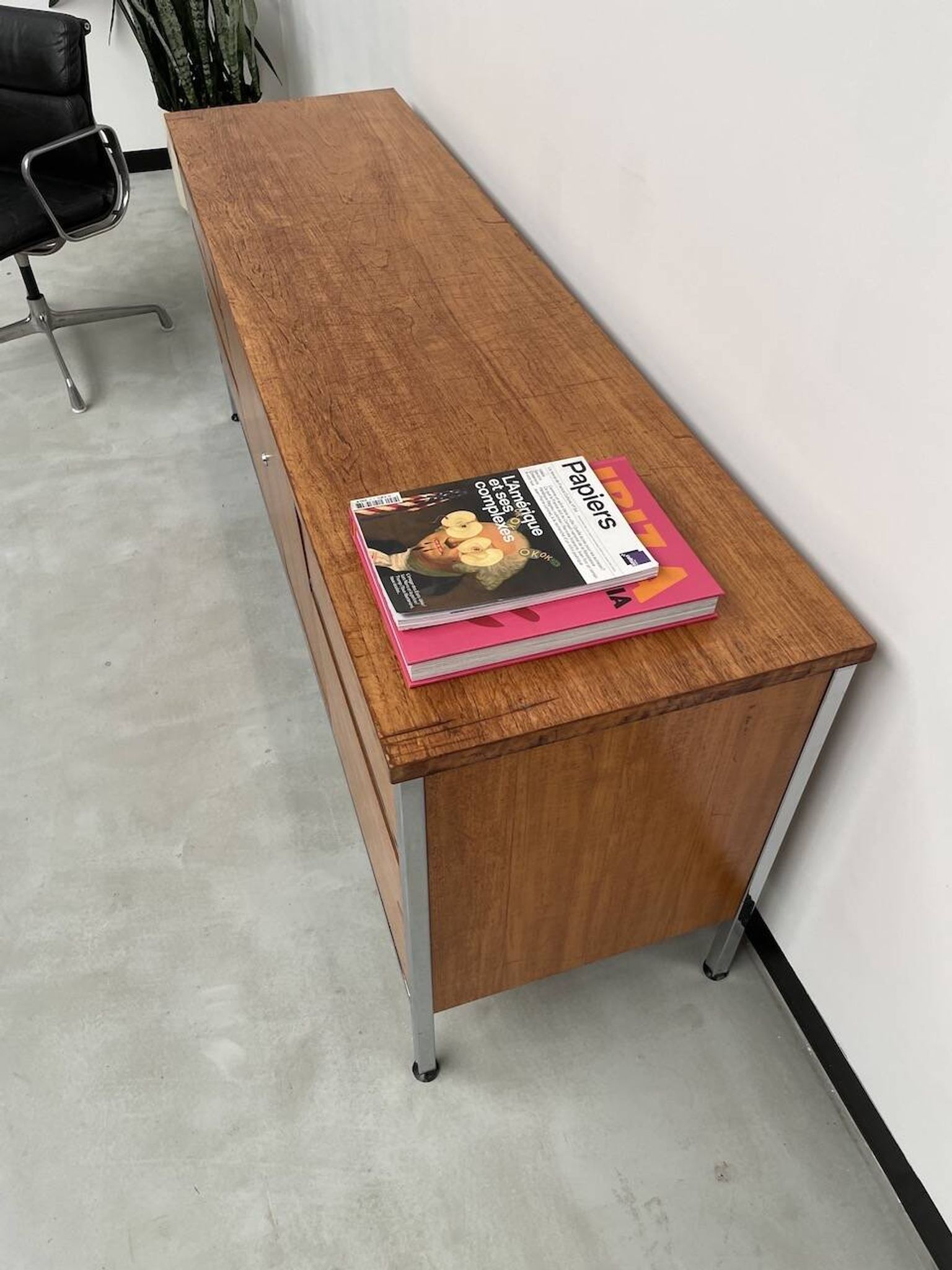 1960s modernist enfilade